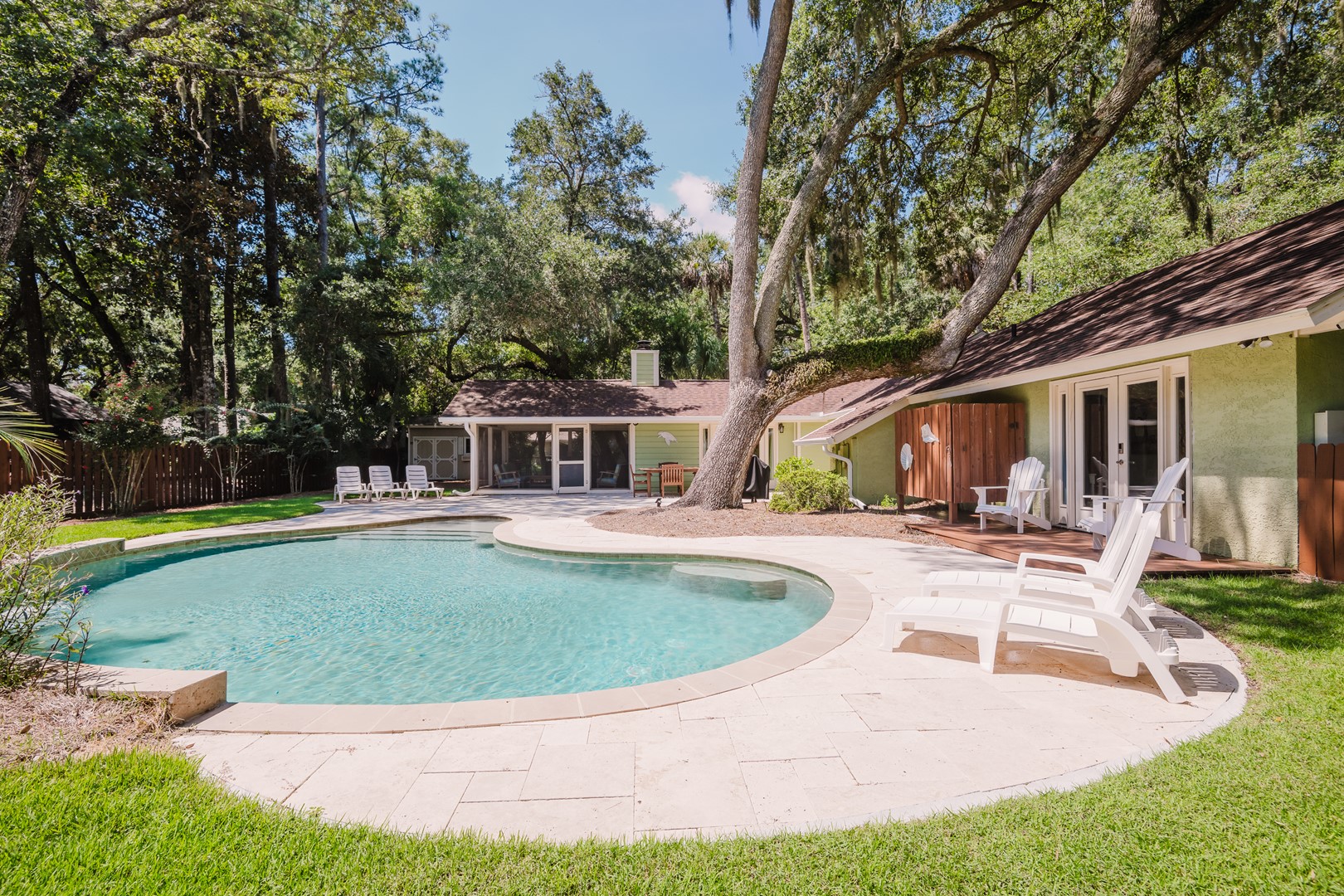 12 Sandpiper - Bright Pool Deck