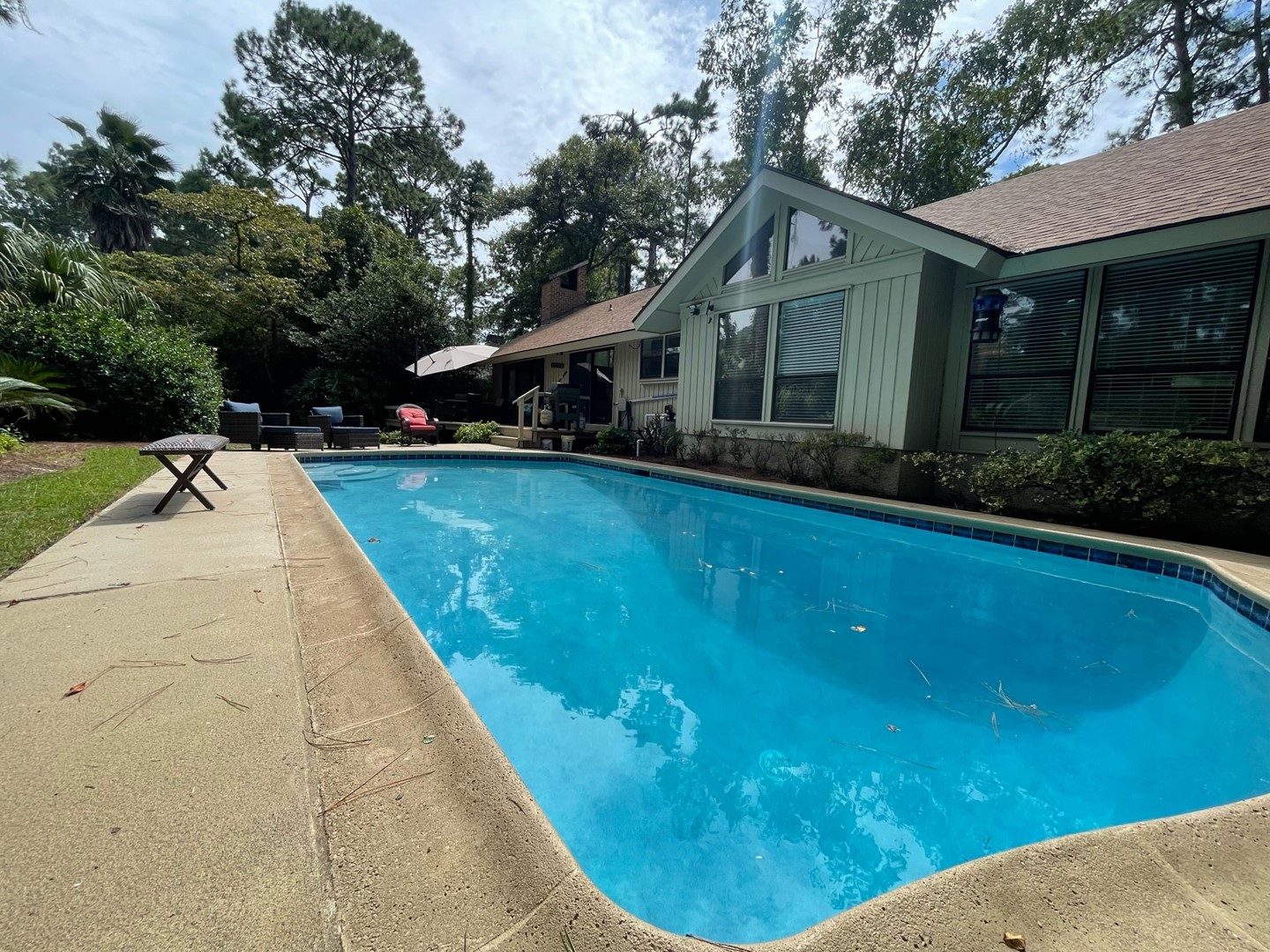 82 Club Course - Large Pool