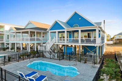 Deja Blue / 2718 W. Pelican Drive