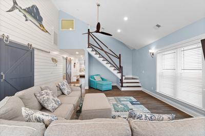 Deja Blue / 2718 W. Pelican Drive