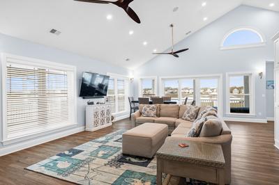 Deja Blue / 2718 W. Pelican Drive