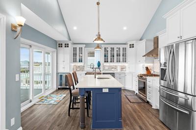 Deja Blue / 2718 W. Pelican Drive