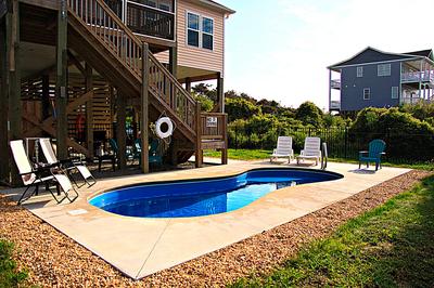 A Party at the Peach / 4319 E. Pelican Drive