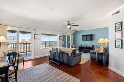 FFR203 - Ocean Watch