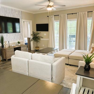 Immaculate Myrtlewood