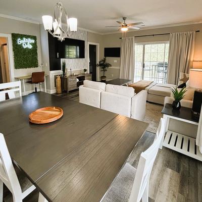 Immaculate Myrtlewood