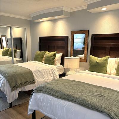 Caravelle - Off The Hook (2)